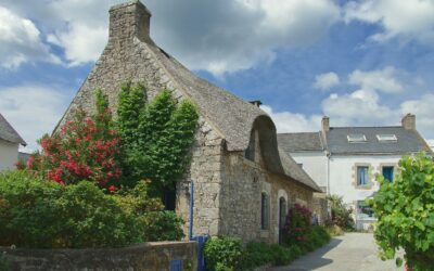 Rénover une longère : étapes clés et budget complet en 2026